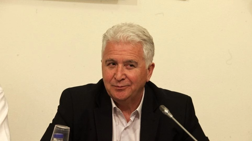 Ποιος είναι ο Βουλευτής του ΣΥΡΙΖΑ που μίλησε «Μακεδονικά» μέσα στη Βουλή – Ποικίλες αντιδράσεις από τον πολιτικό κόσμο (Βίντεο)